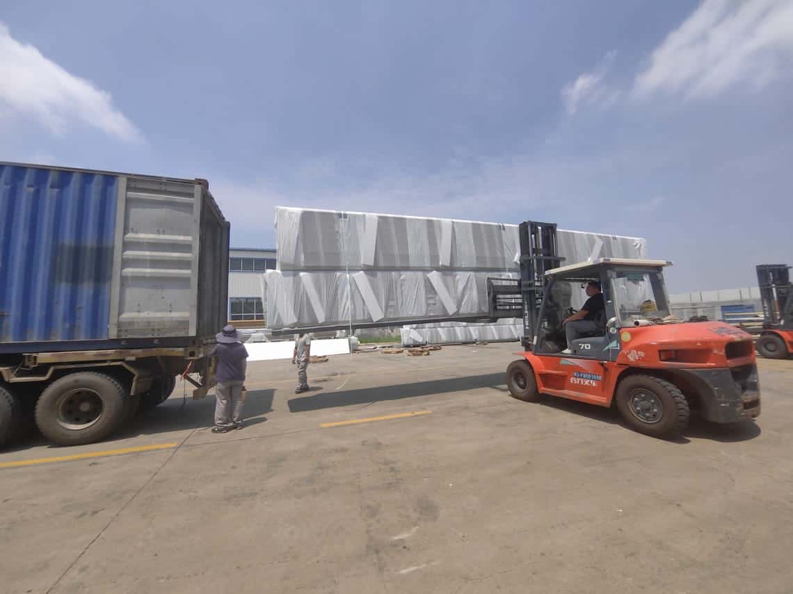 Loading of the sandwich panel2